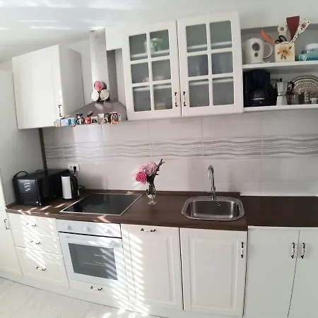 Enjoy Life 2+2, Center * Makarska