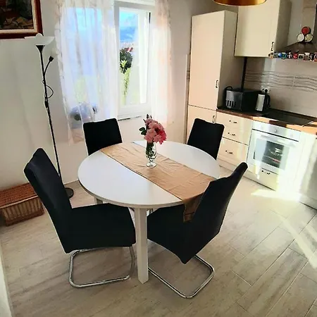 Enjoy Life 2+2, Center Apartment *