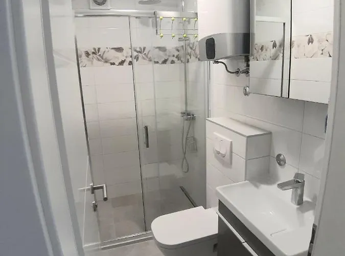 Enjoy Life 2+2, Center * Makarska